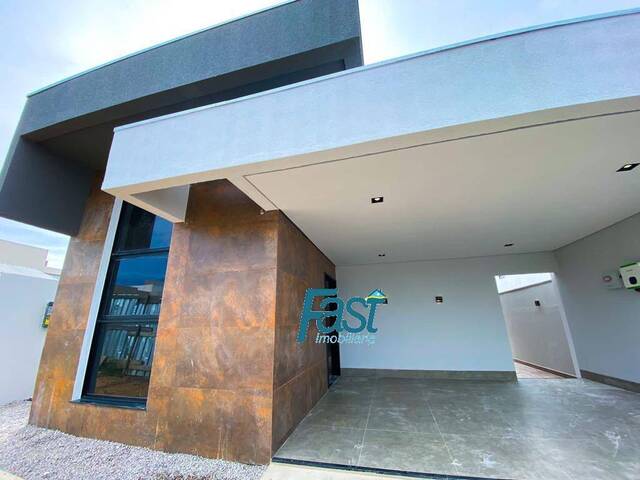 #125 - Casa para Venda em Cuiabá - MT - 1