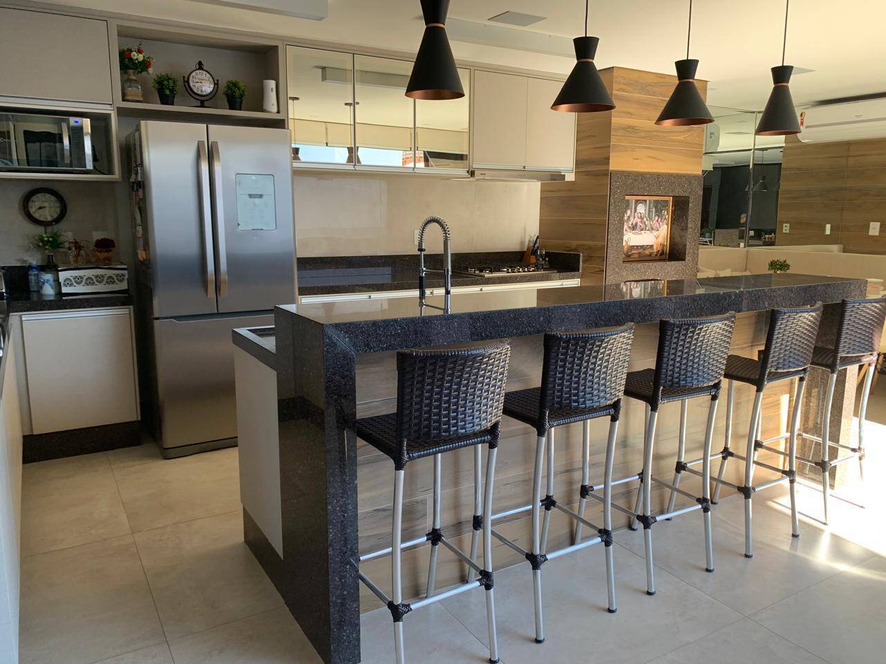 Casa à venda com 3 quartos, 317m² - Foto 4