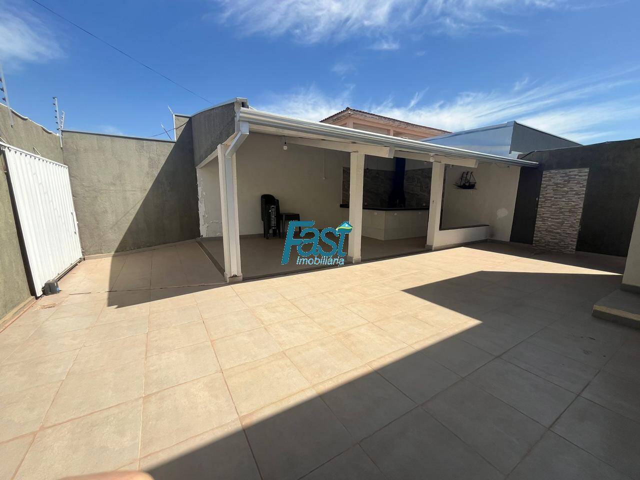 Casa à venda com 3 quartos, 209m² - Foto 11