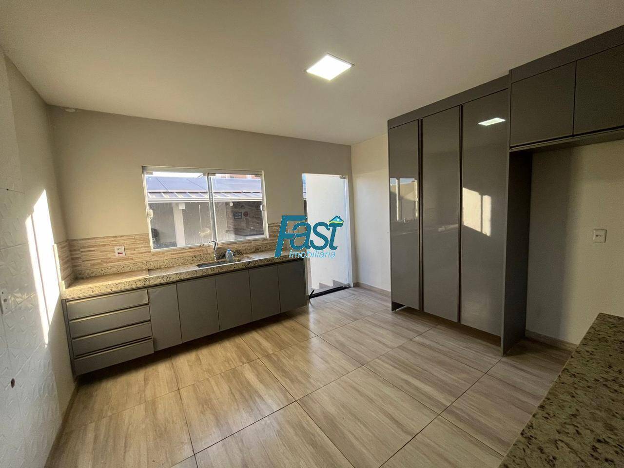 Casa à venda com 3 quartos, 209m² - Foto 20