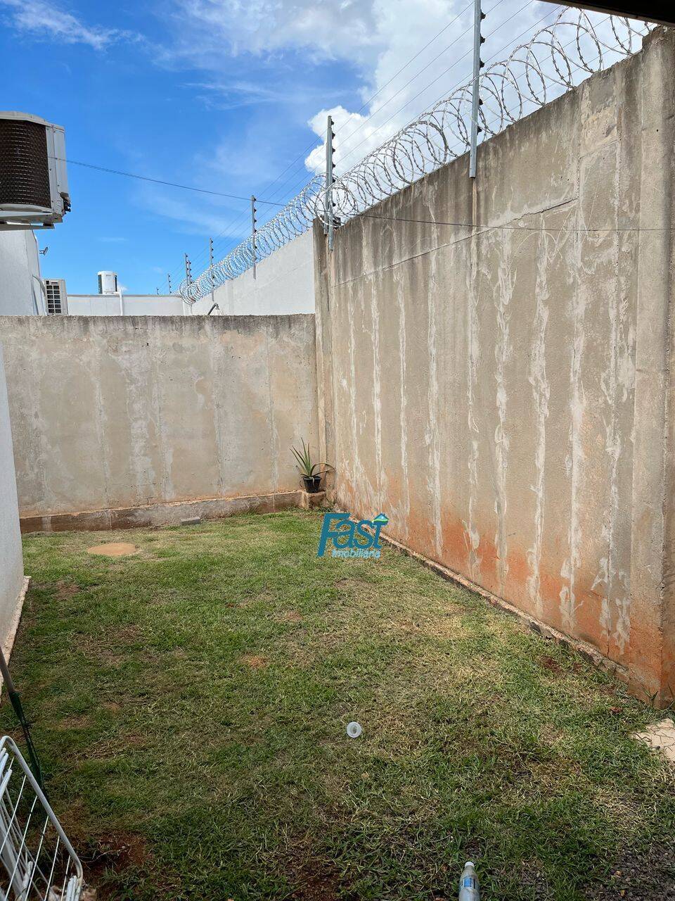 Casa à venda com 3 quartos, 140m² - Foto 15