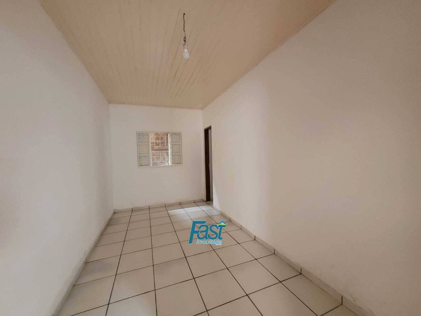 Casa, 3 quartos, 90 m² - Foto 1