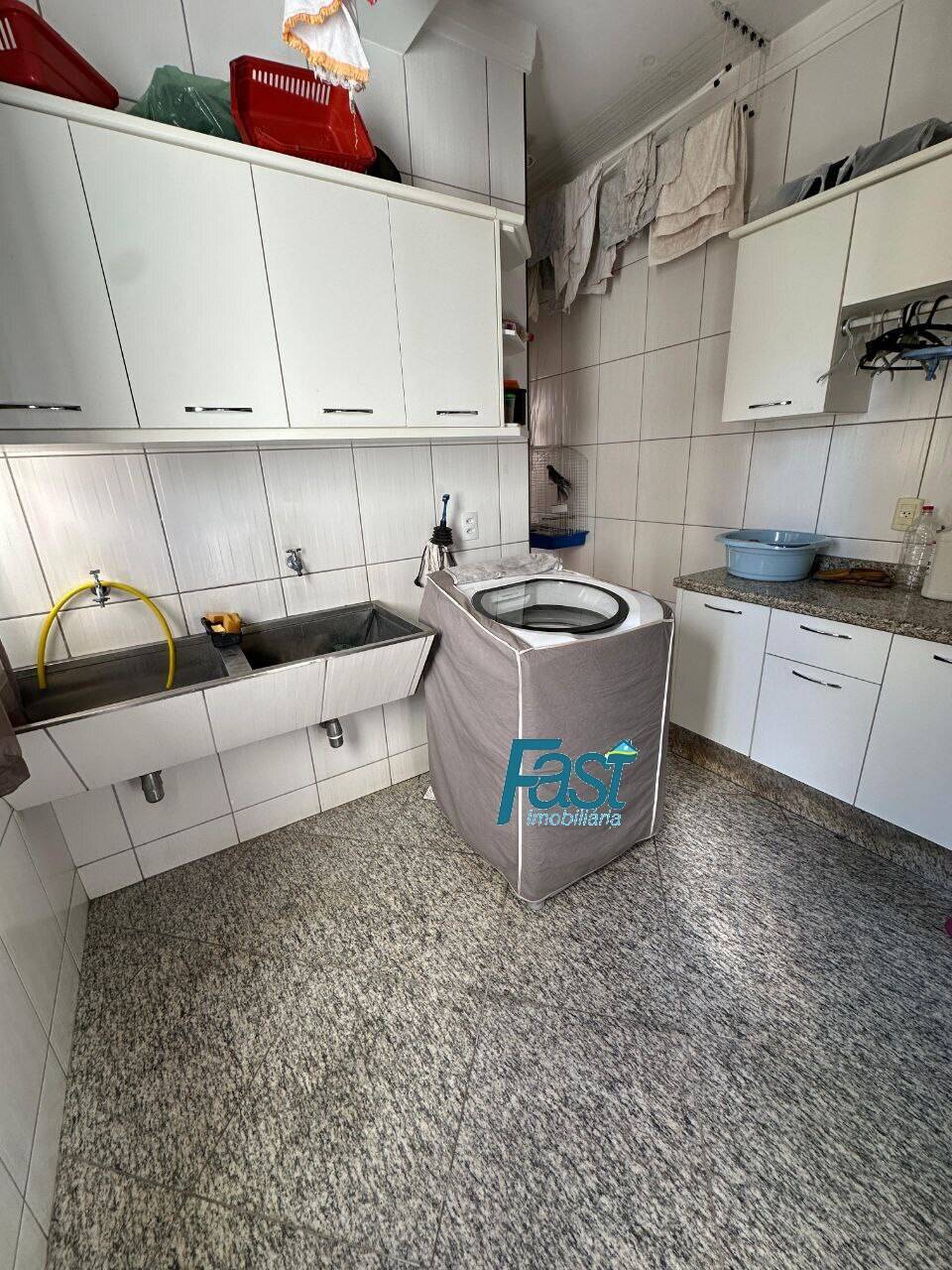 Apartamento à venda com 33 quartos, 254m² - Foto 3