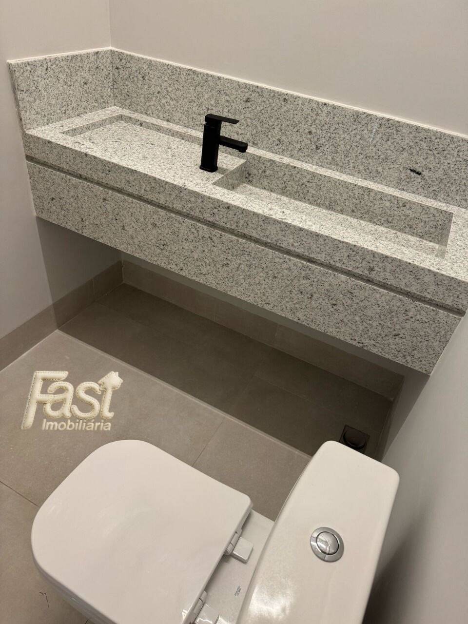 Casa à venda com 3 quartos, 300m² - Foto 6