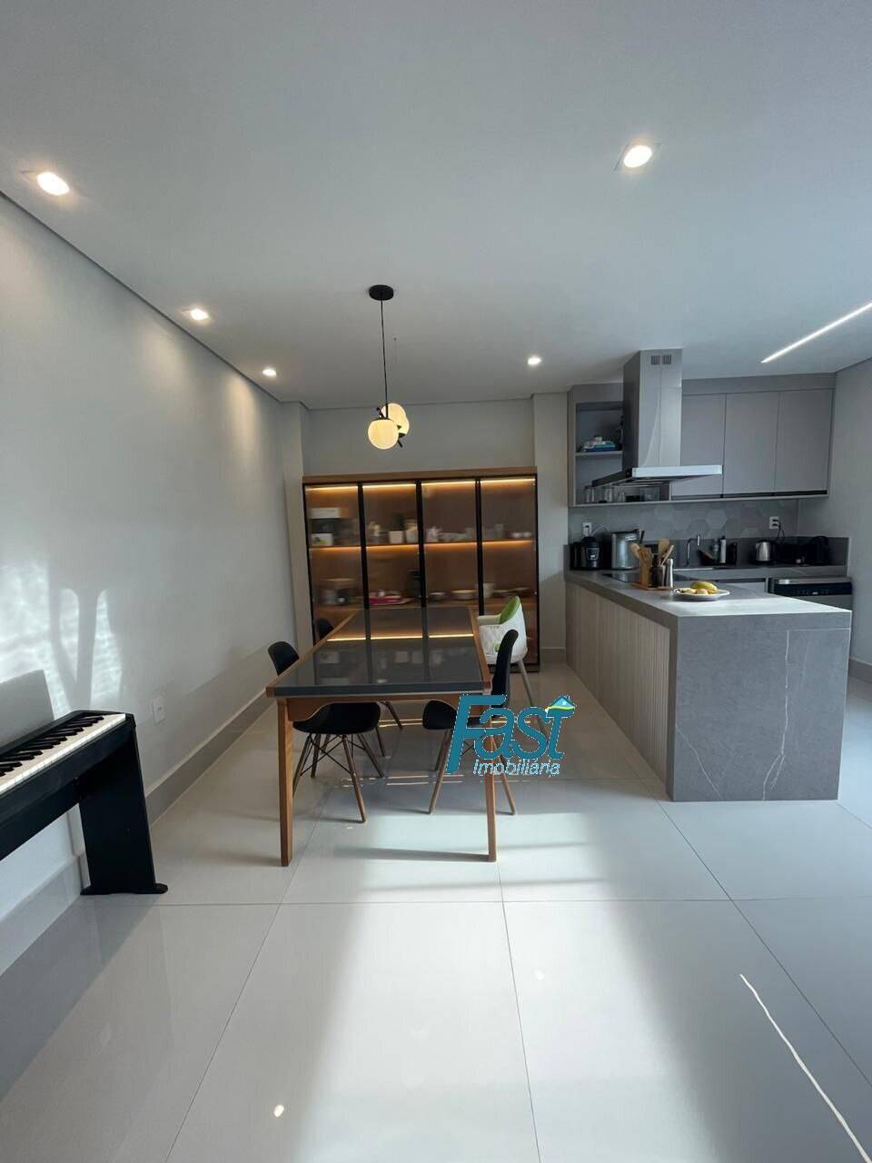 Casa de Condomínio à venda com 3 quartos, 99m² - Foto 2