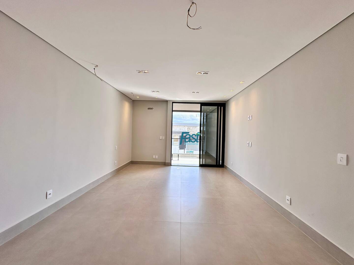 Casa de Condomínio à venda, 306m² - Foto 13