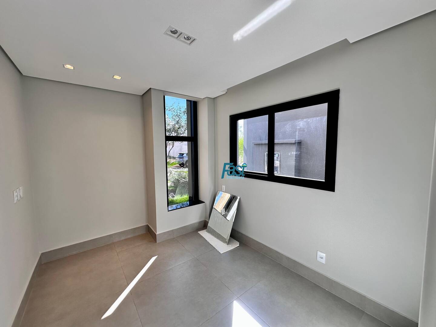 Casa de Condomínio à venda, 306m² - Foto 14