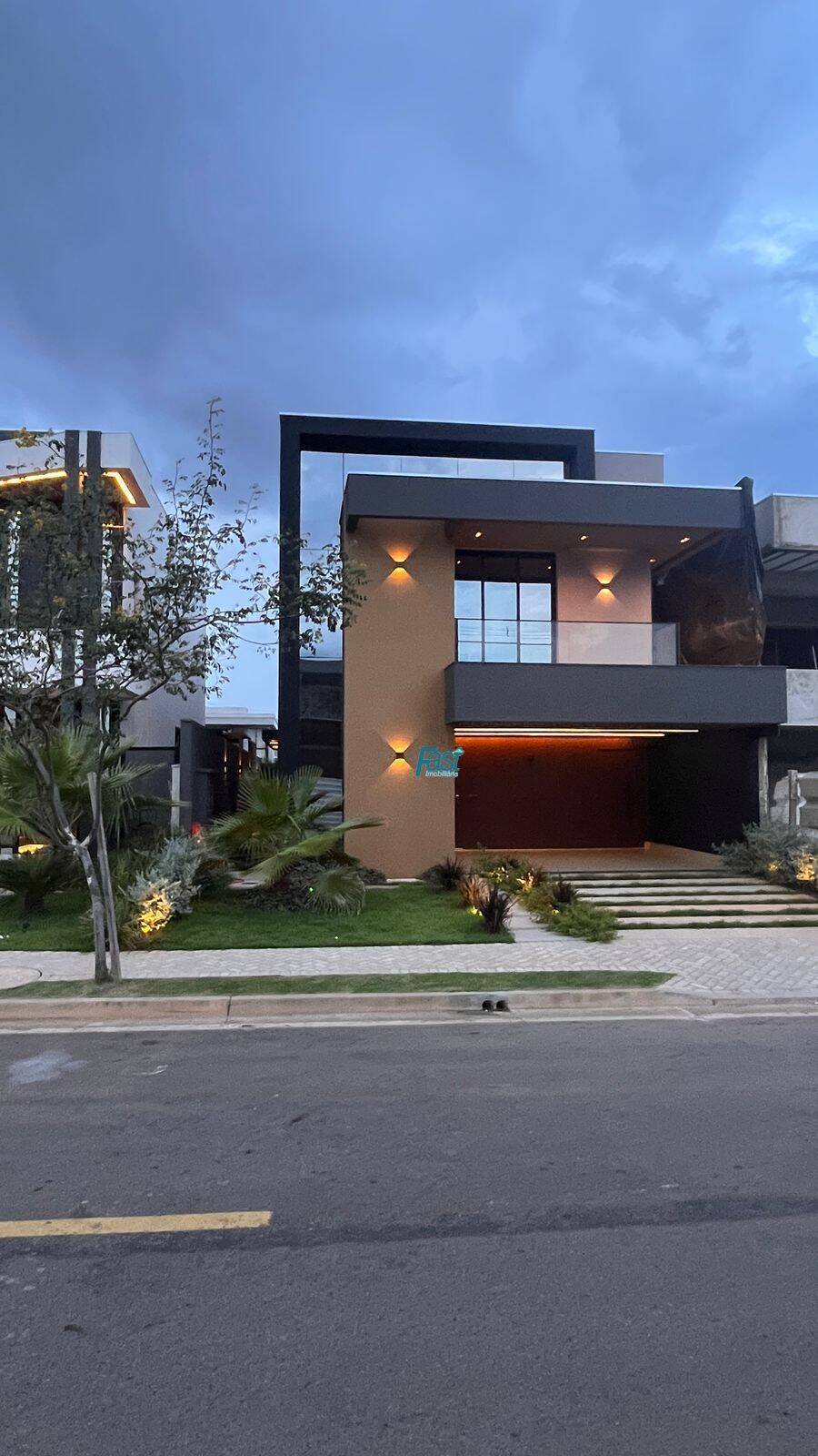 Casa de Condomínio à venda, 306m² - Foto 2