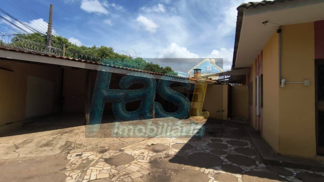 Casa, 4 quartos, 225 m² - Foto 8