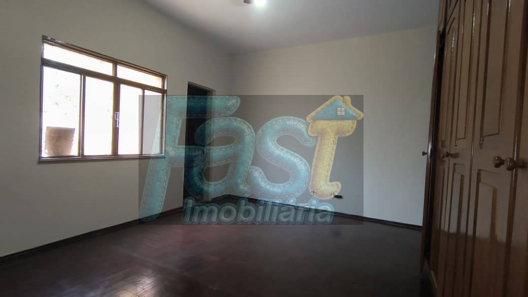 Casa, 4 quartos, 225 m² - Foto 13